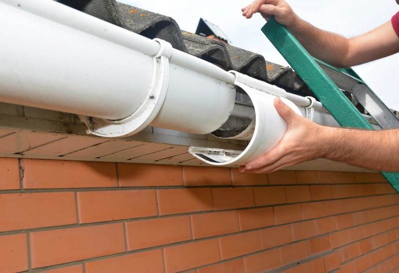 Gutter Clog Removal in Sacramento, CA